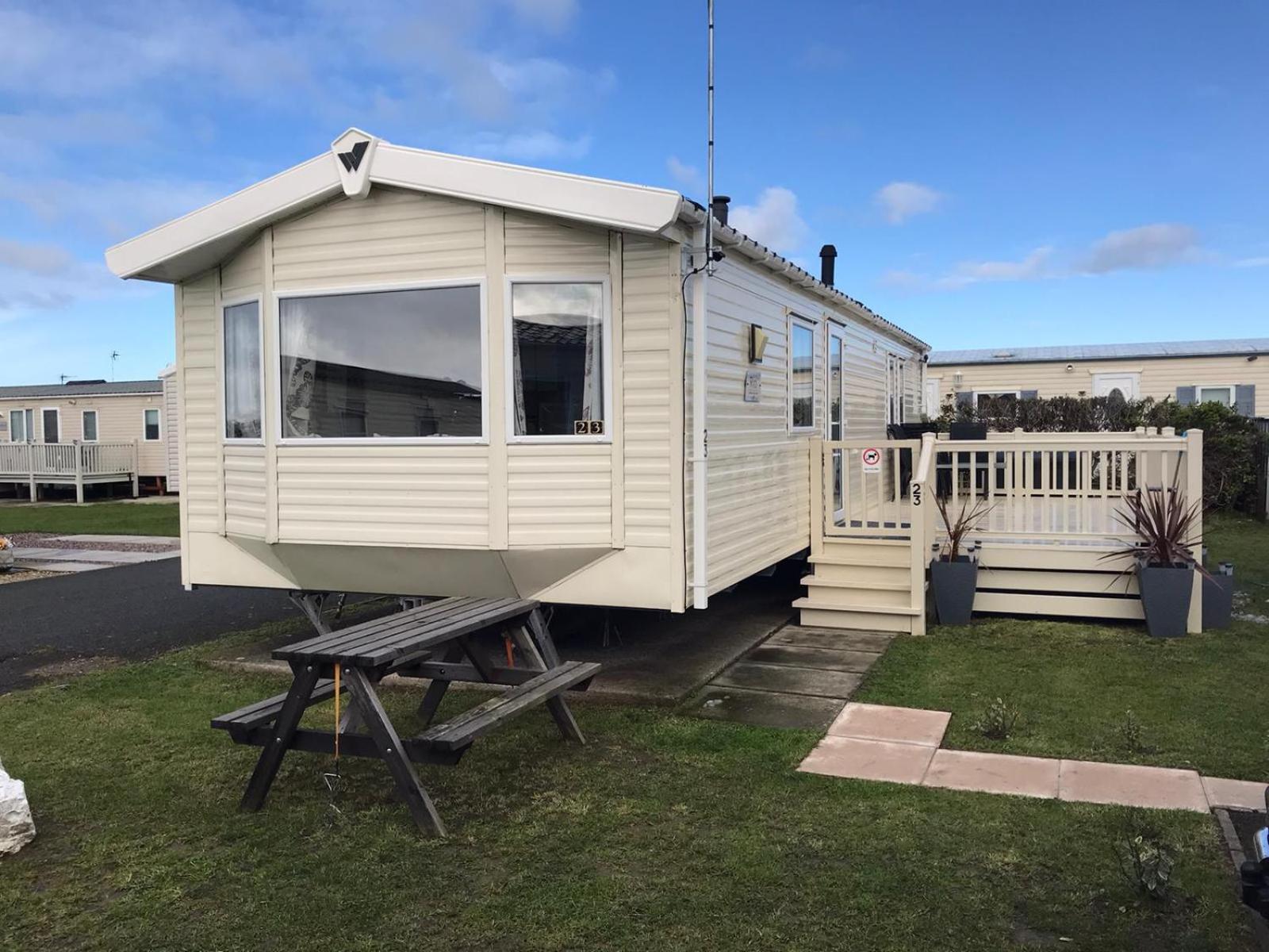 Two X 8 Berth Static Caravan On Lyons Robin Hood Rhyl North Wales Meliden Exterior foto